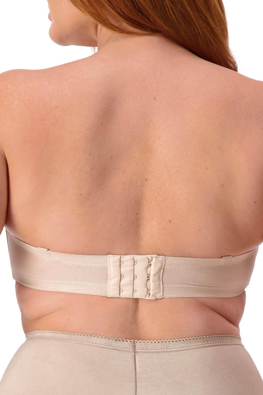 A model wearing the Beautiful Silhouette Bra in colour Teint, from the back