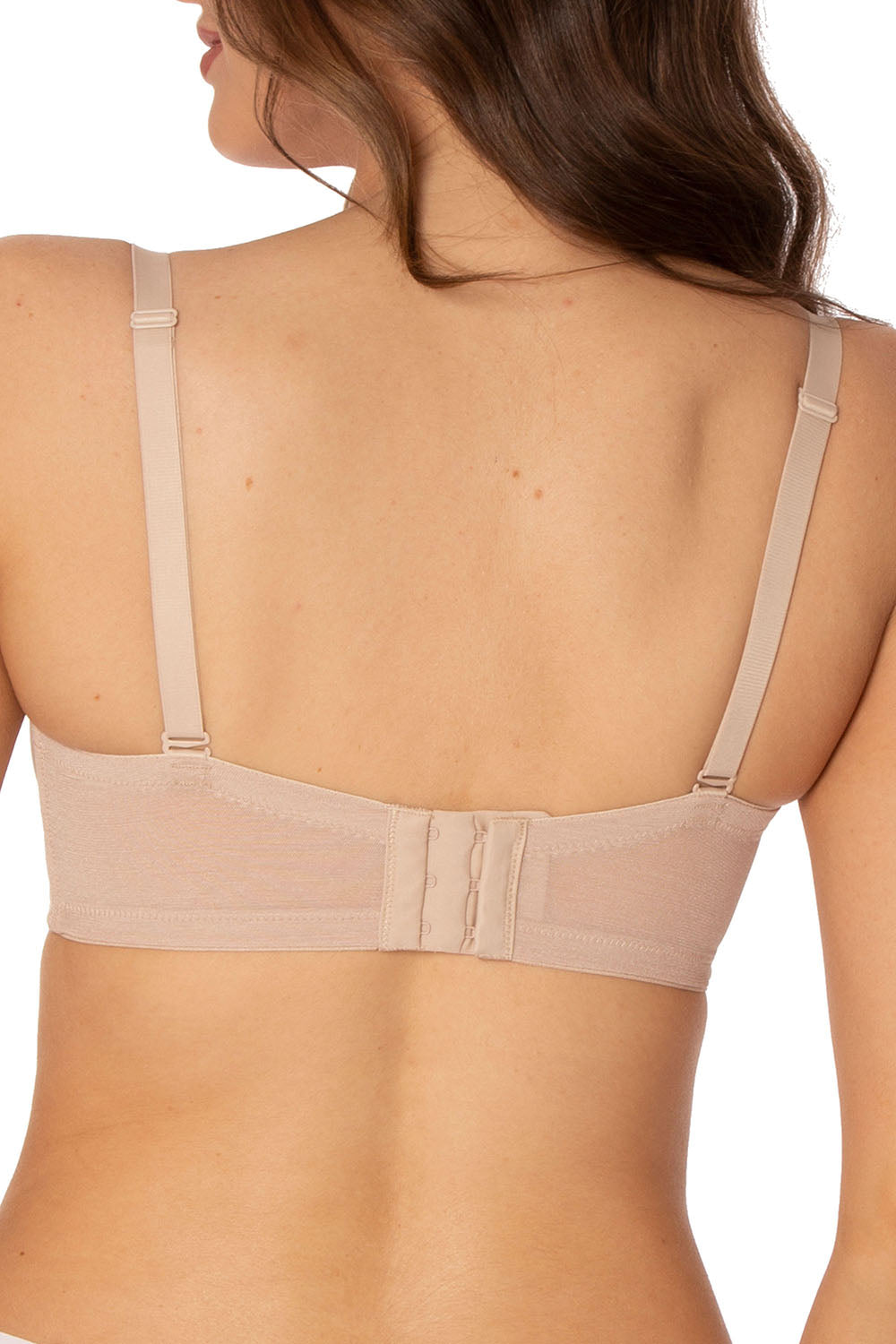 A model wearing the Beautiful Silhouette Bra in colour Teint, from the back