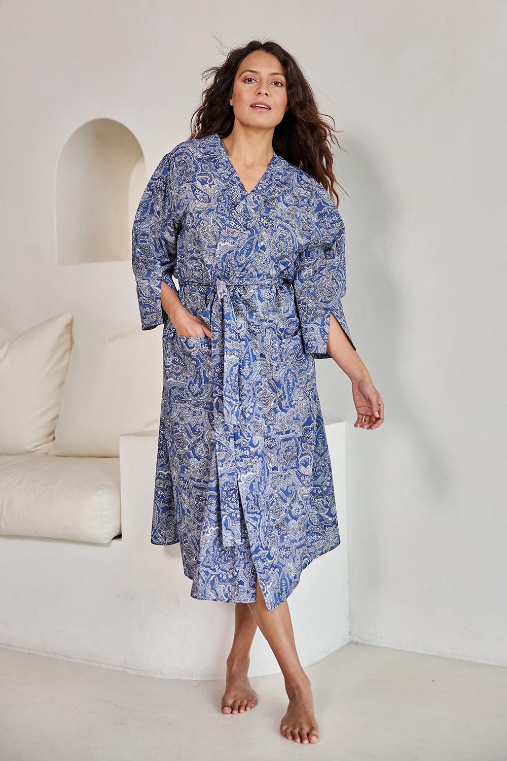 Model Tahneei wearing size 10 of the Summer Cotton Robe With Tie – Navypais in colour Navypais, from the front