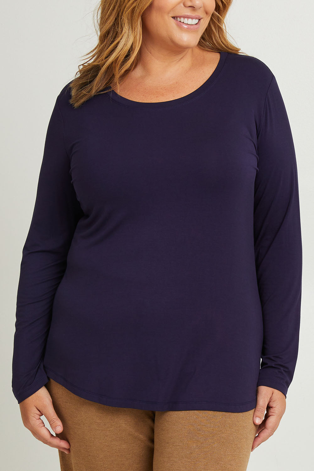 Model Fiona wearing the Classic Fit Long Sleeve Modal Tee in colour Midnight (Blue), from the front, cropped image