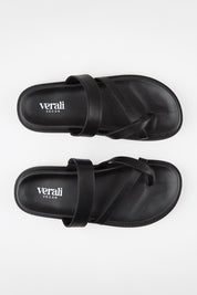 Model Genericm wearing size sample of the Binky Slide - Black in colour Black, in a cropped view