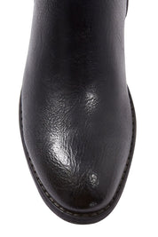 Product shot of the Elenor Boot in colour Black (Black), detail