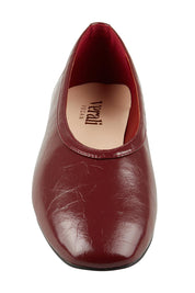 Product shot of the Euphoria Ballet Flat in colour Winecrinkl (Red), detail