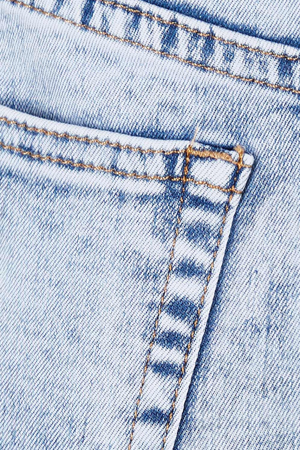 Product shot of the Sarah Mid Denim Skirt in colour Lightwash (Blue), detail
