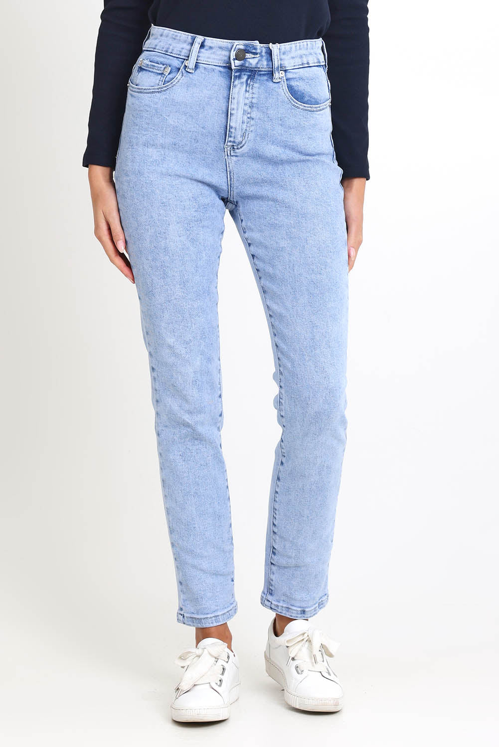 Ava High-Waisted Straight Leg Jean - Lightdenim