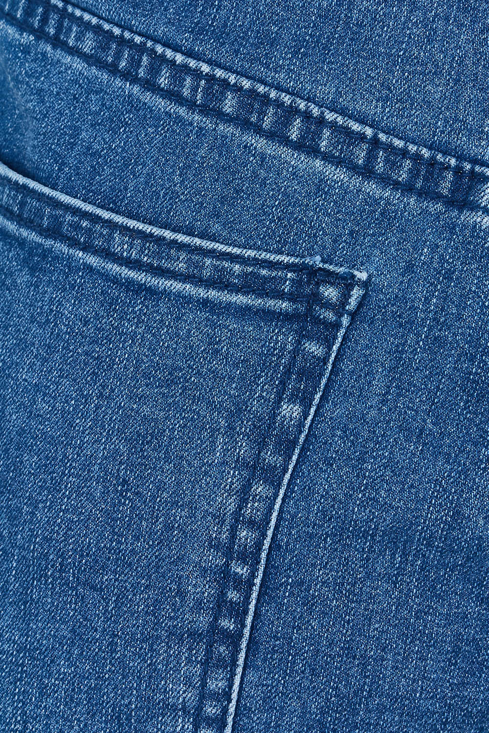 Product shot of the Kate Highin colourWaisted Shorts - Dkdenim (Blue), detail