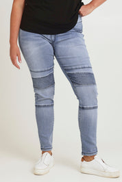 Model Chanel wearing size 16 of the River Ribbed Pull On Jean in colour Lightdenim (Blue), from the front, cropped image