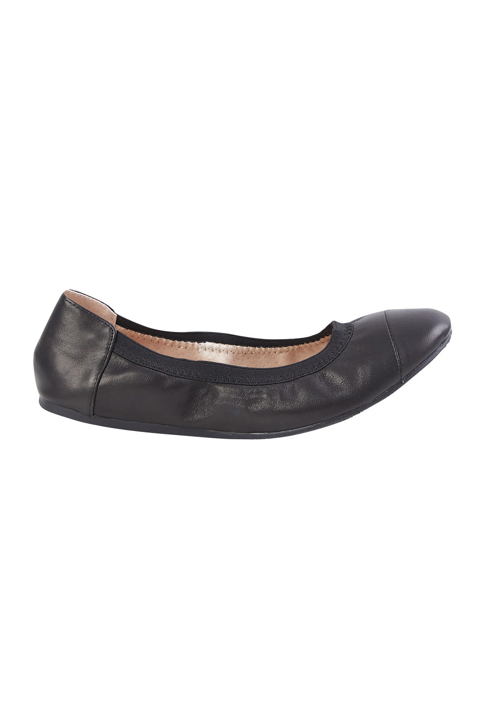 Product shot of the Ava Leather Flat in colour Black (Black), from the front