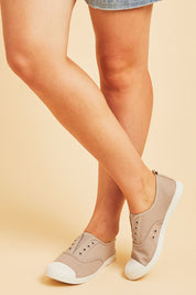 A model wearing size 38 of the Euro Elastic Plimsole in colour Grey (Grey), from the front, cropped image