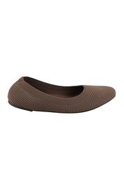 Product shot of the Eva Knit Ballet Flat - Chocolate in colour Chocolate, from the front