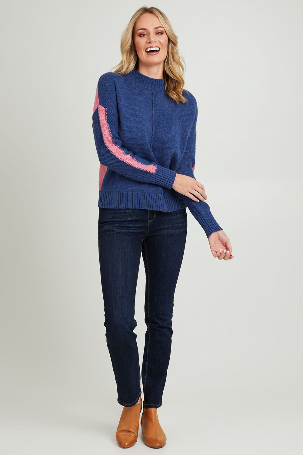 Model Grace wearing size S of the Colour Block Turtle in colour Denim (Blue), from the front, showing the whole outfit