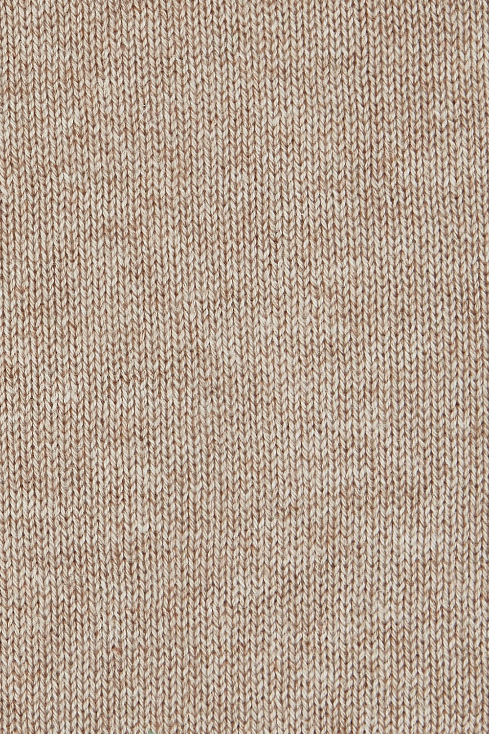 Product shot of the Essential Vest in colour Oat, detail