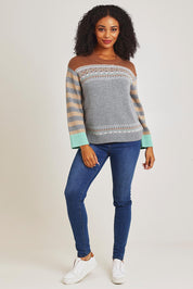 Model Ziara wearing size S of the Fairisle Cotton Merino Jumper in colour Goose, from the front, showing the whole outfit