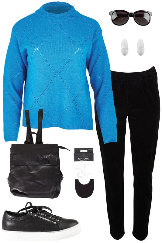 Outfit - Electric Ease