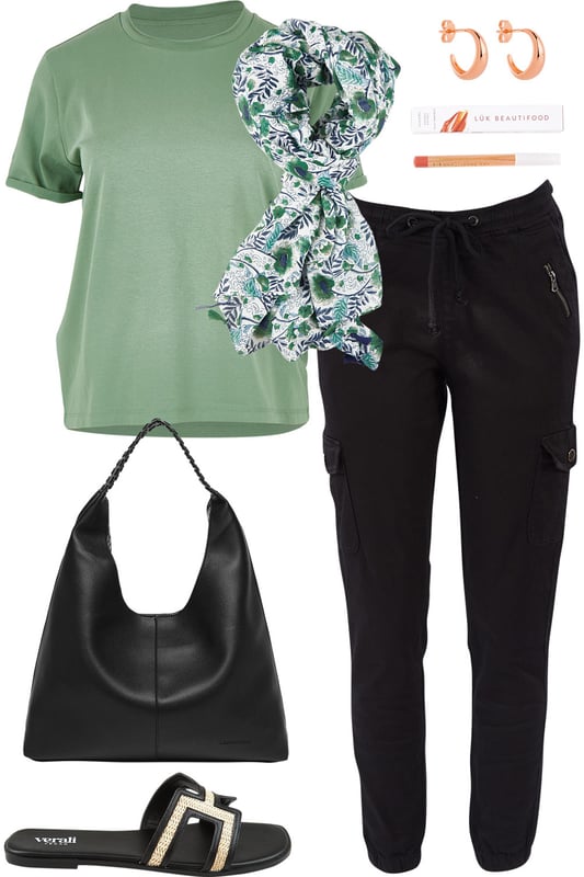 Outfit - Chic On Cue