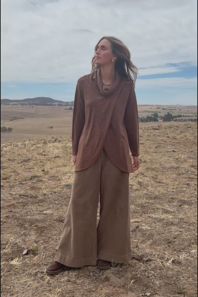 Crossing The Plains Snuggle Jumper - Chocolate