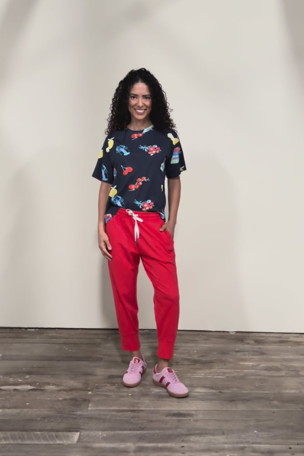 Market Tee – Navy