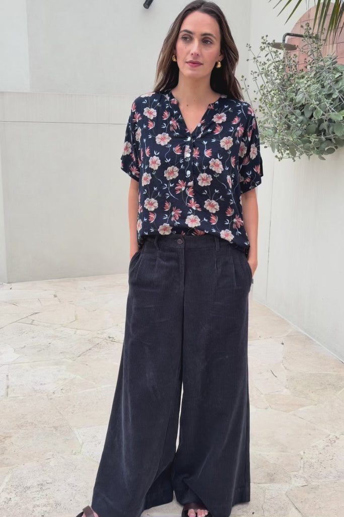 Flower Chain Cotton Blend Slouch Top – Navy