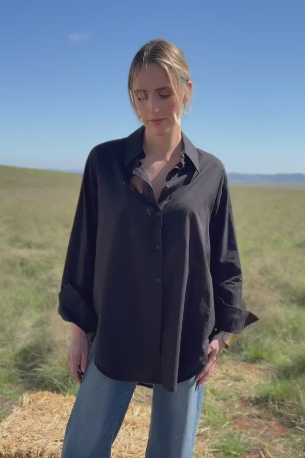Relaxed Elegance Boyfriend Shirt - Black