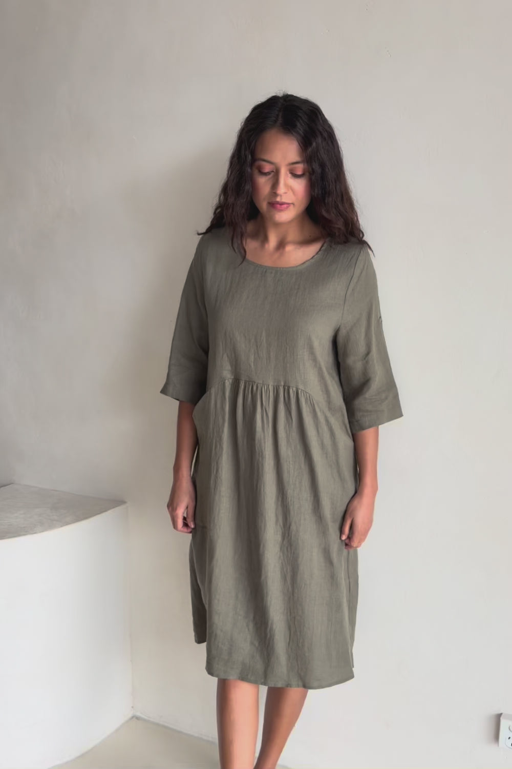 Linen Pocket Dress – Olive