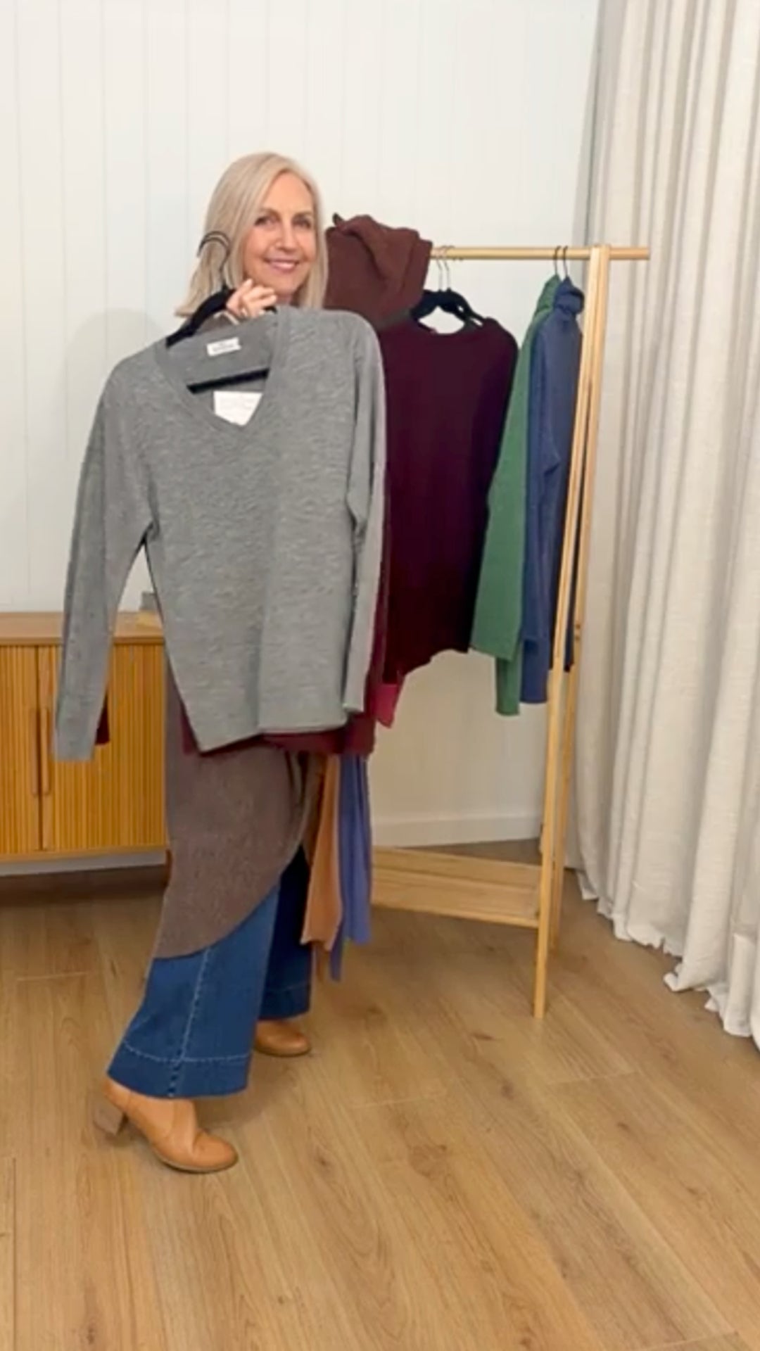 Knit Buy And Save Mini Live