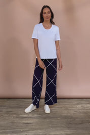 The Easy Wear Printed Pull On Wide Leg Pant - Navywhite