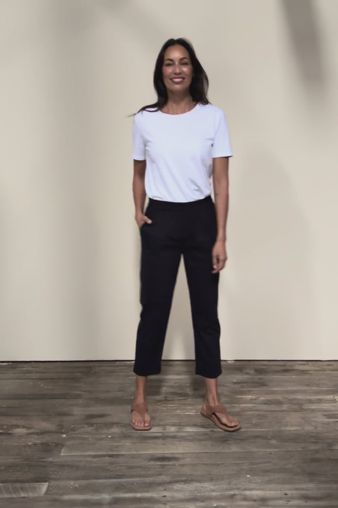The Elastic Waist Pull On Patch Pocket Pant – Navy