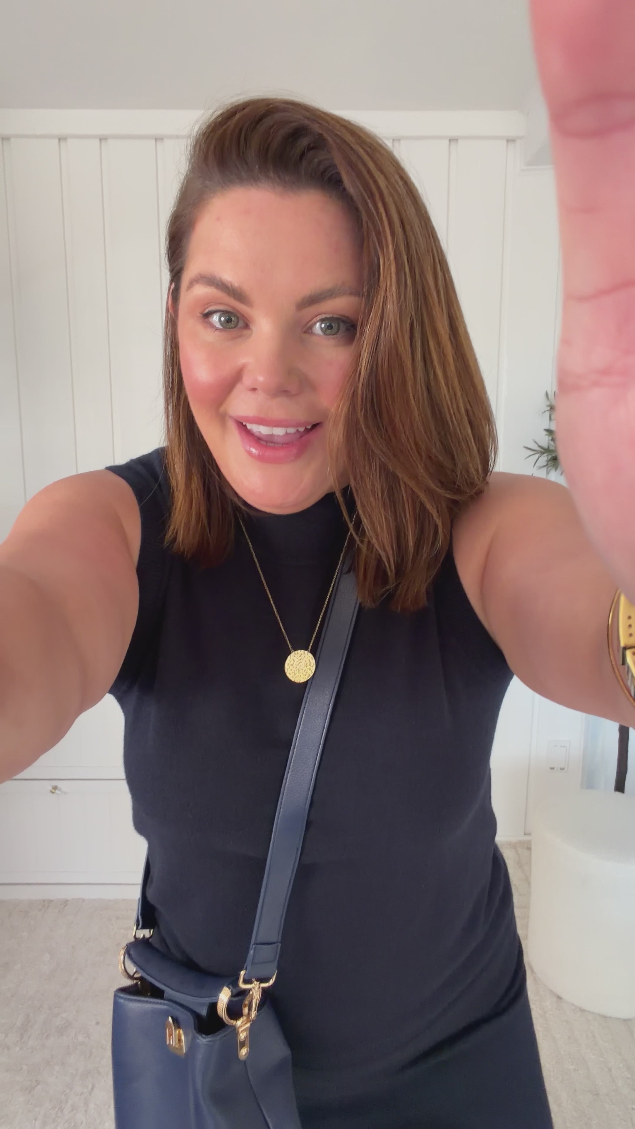 Stace McGregs Tries On The Anti Pilling Travel Set
