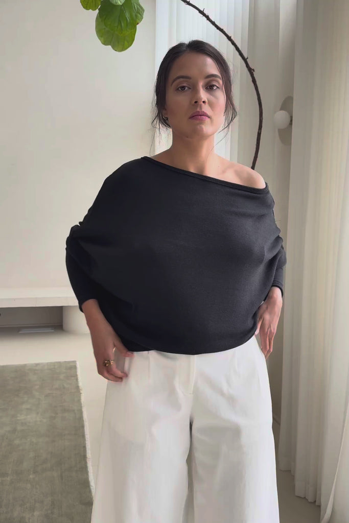 Snuggle Up Jumper - Black