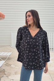 Easy On Me Blouse – Navyfleur